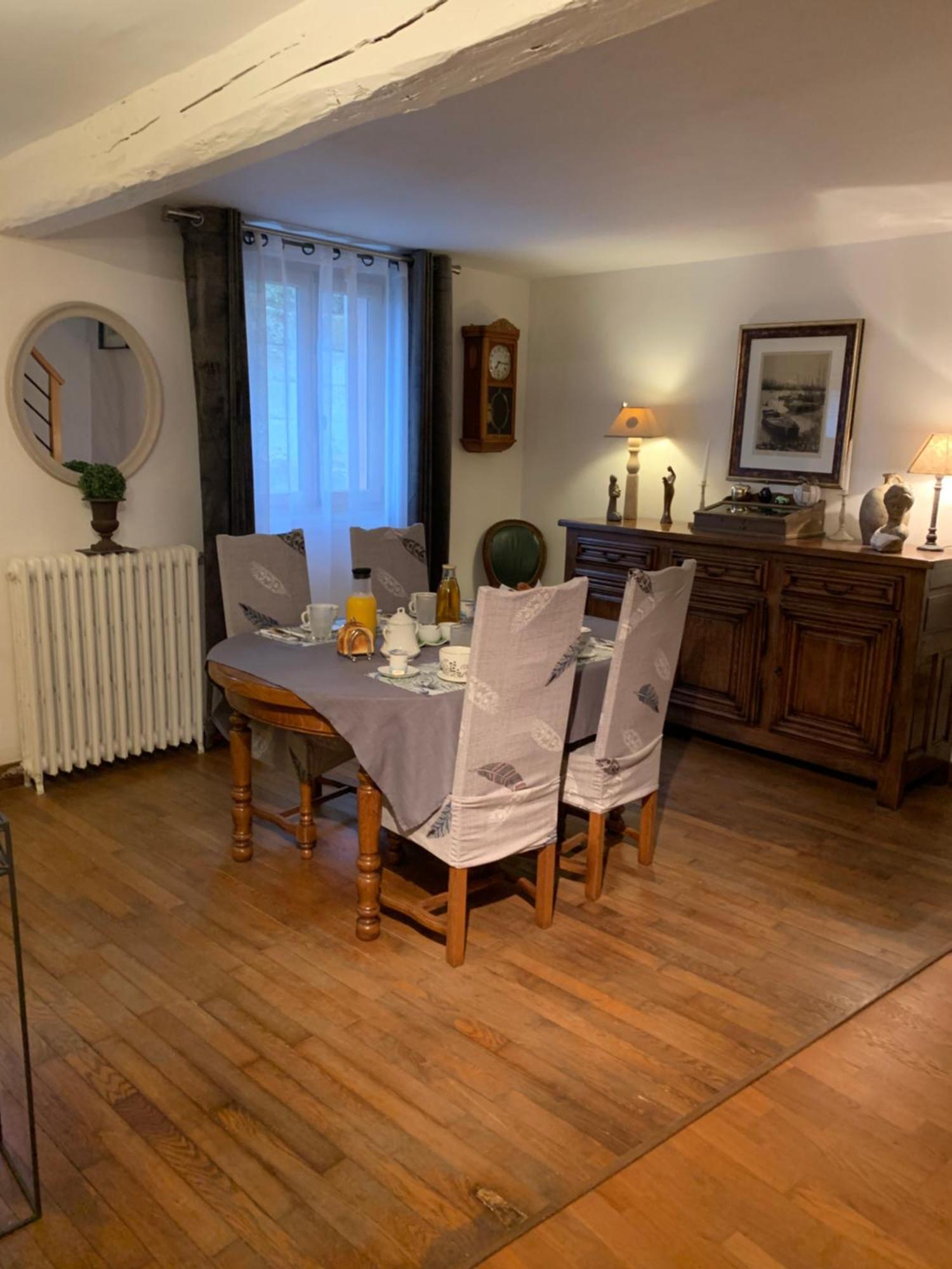 Les Mesanges Bed & Breakfast Bourre Bagian luar foto